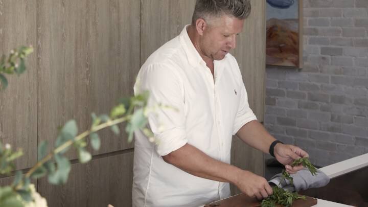 massimo mele kitchen